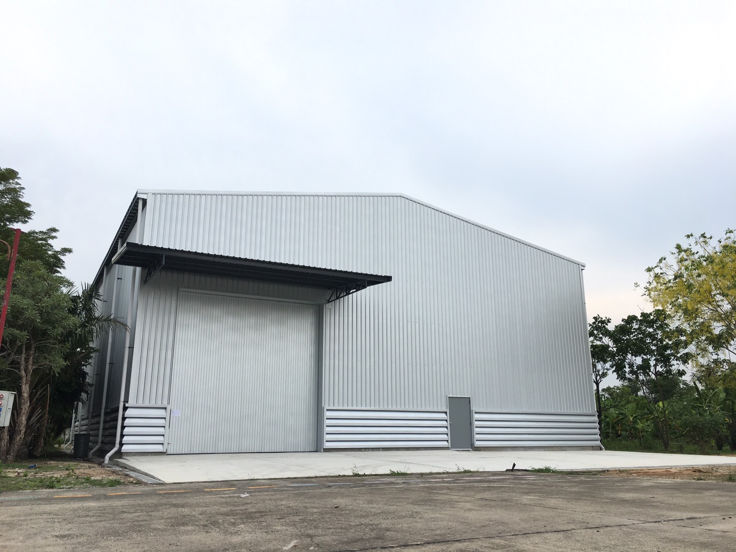 Eason & Co New warehouse